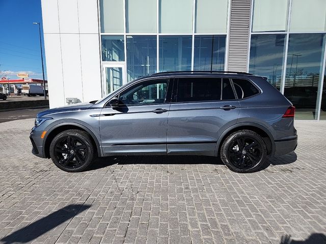 2024 Volkswagen Tiguan/Taos SE R-Line Black