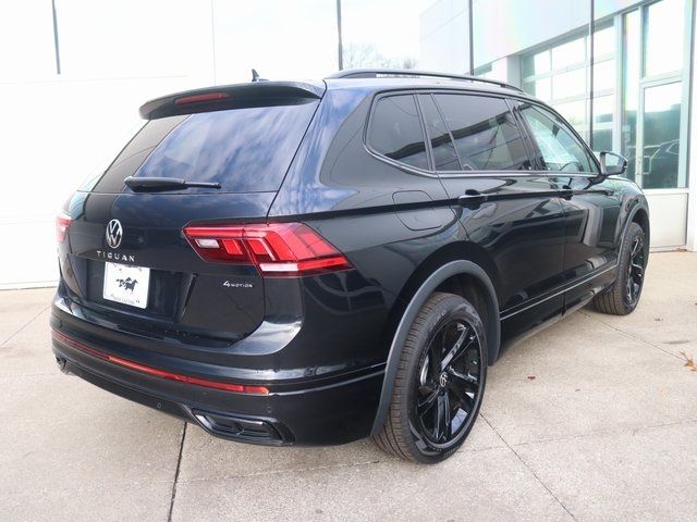 2024 Volkswagen Tiguan SE R-Line Black