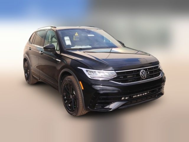 2024 Volkswagen Tiguan SE R-Line Black