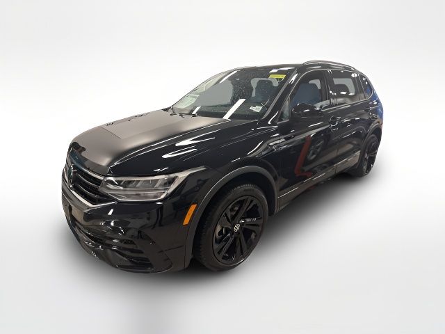 2024 Volkswagen Tiguan SE R-Line Black