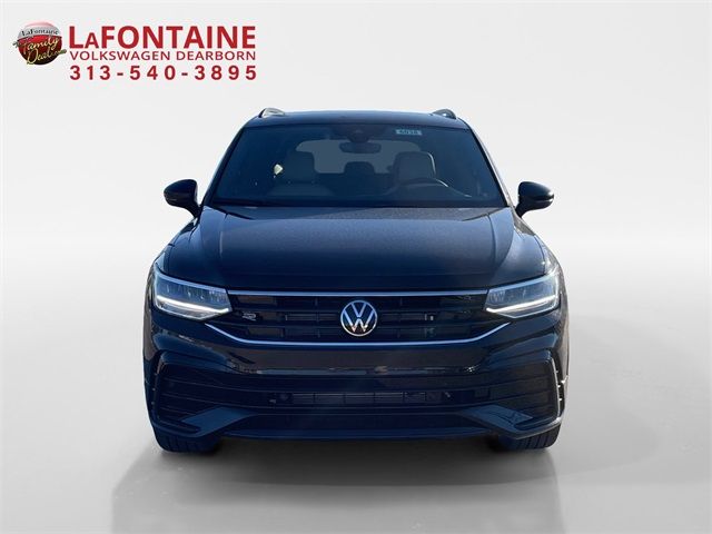 2024 Volkswagen Tiguan SE R-Line Black