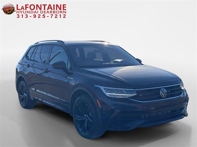 2024 Volkswagen Tiguan SE R-Line Black