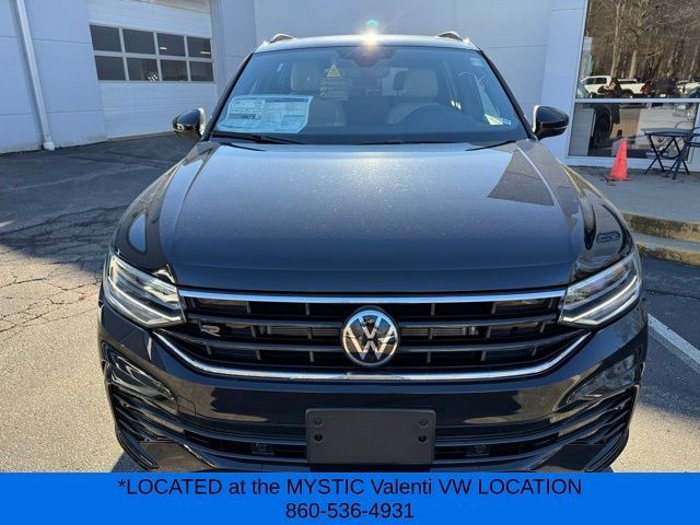 2024 Volkswagen Tiguan SE R-Line Black