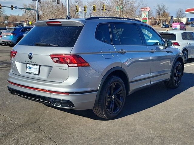 2024 Volkswagen Tiguan SE R-Line Black