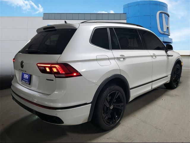 2024 Volkswagen Tiguan SE R-Line Black