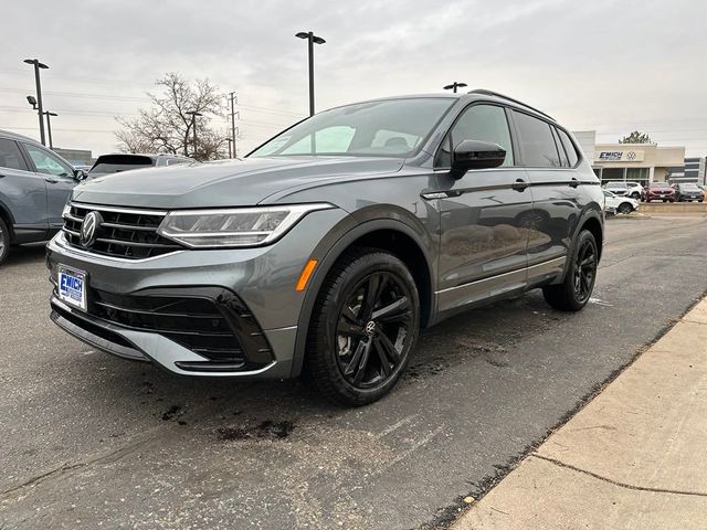 2024 Volkswagen Tiguan SE R-Line Black