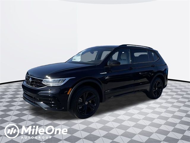 2024 Volkswagen Tiguan SE R-Line Black