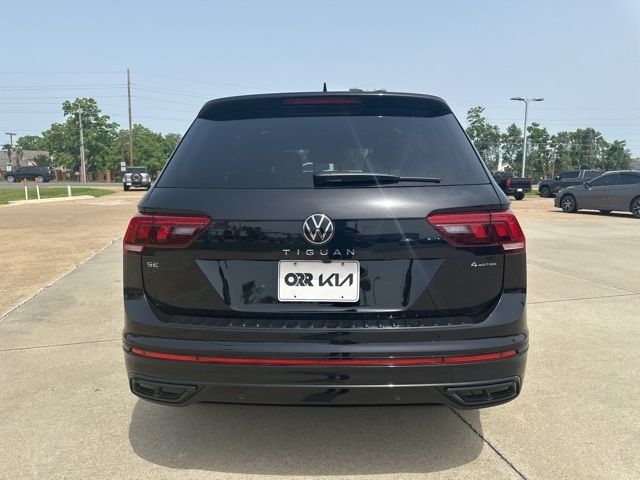 2024 Volkswagen Tiguan SE R-Line Black