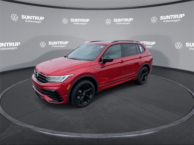 2024 Volkswagen Tiguan SE R-Line Black