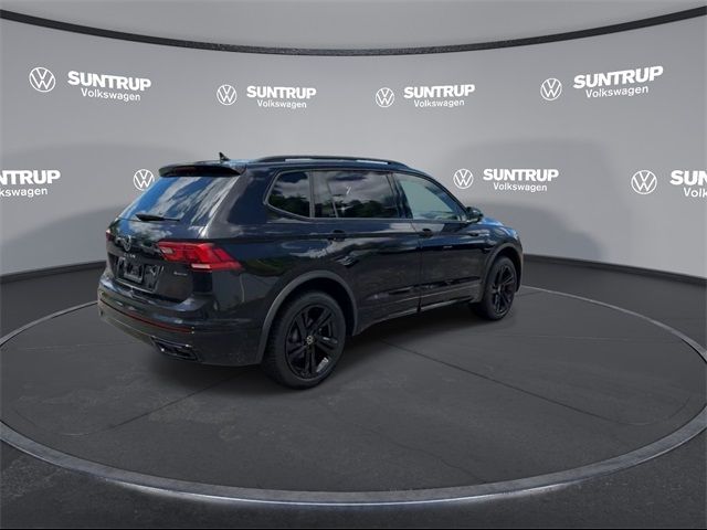 2024 Volkswagen Tiguan SE R-Line Black