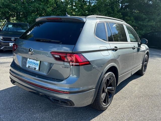 2024 Volkswagen Tiguan SE R-Line Black