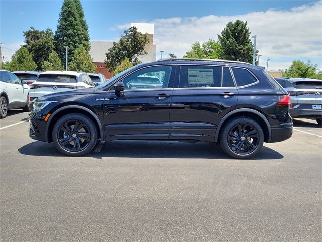 2024 Volkswagen Tiguan SE R-Line Black