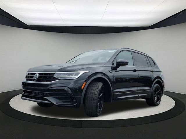 2024 Volkswagen Tiguan SE R-Line Black