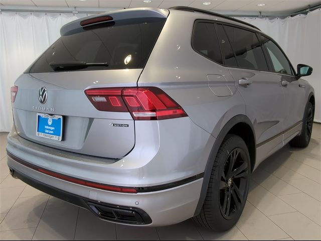 2024 Volkswagen Tiguan/Taos SE R-Line Black