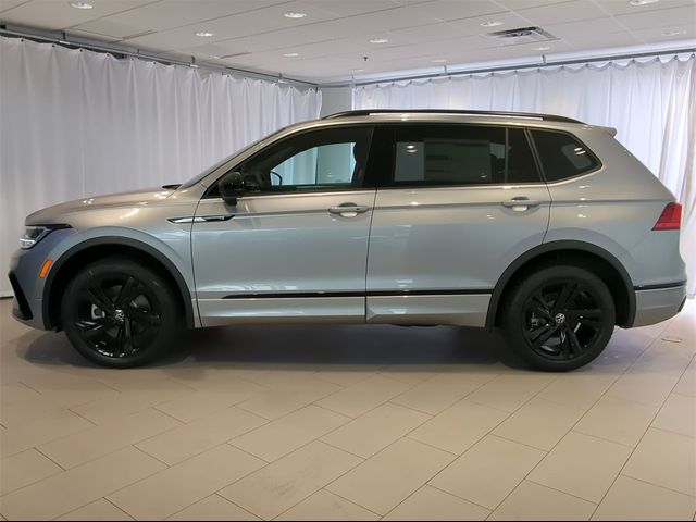 2024 Volkswagen Tiguan/Taos SE R-Line Black