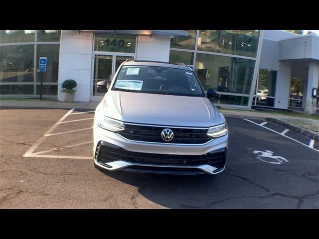 2024 Volkswagen Tiguan SE R-Line Black