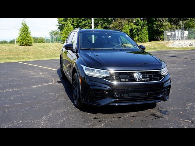 2024 Volkswagen Tiguan SE R-Line Black