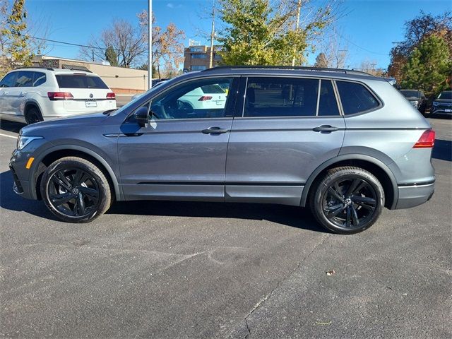 2024 Volkswagen Tiguan SE R-Line Black