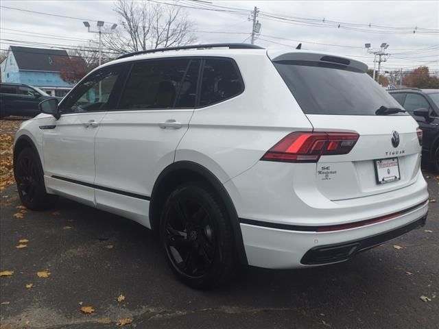 2024 Volkswagen Tiguan SE R-Line Black