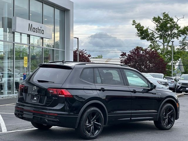 2024 Volkswagen Tiguan/Taos SE R-Line Black