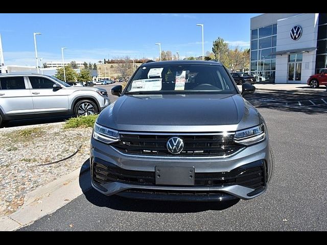 2024 Volkswagen Tiguan SE R-Line Black