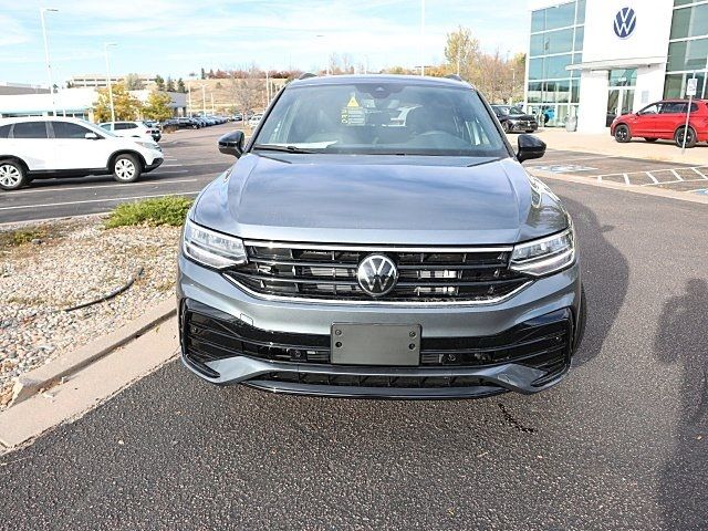 2024 Volkswagen Tiguan/Taos SE R-Line Black