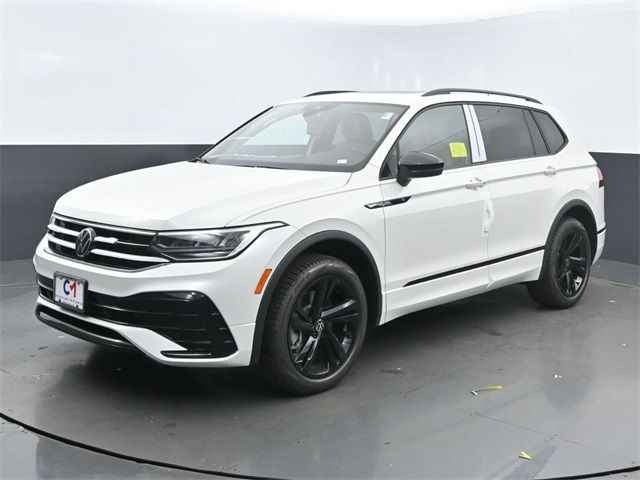 2024 Volkswagen Tiguan SE R-Line Black