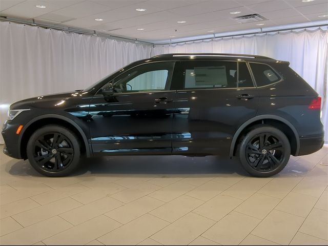 2024 Volkswagen Tiguan/Taos SE R-Line Black