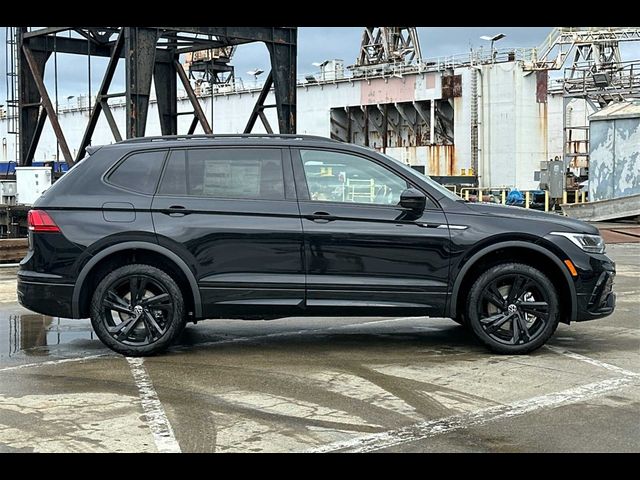 2024 Volkswagen Tiguan SE R-Line Black