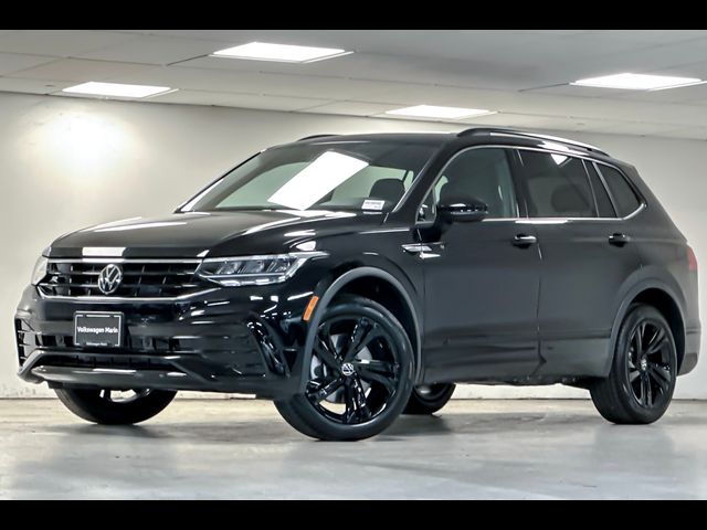 2024 Volkswagen Tiguan SE R-Line Black