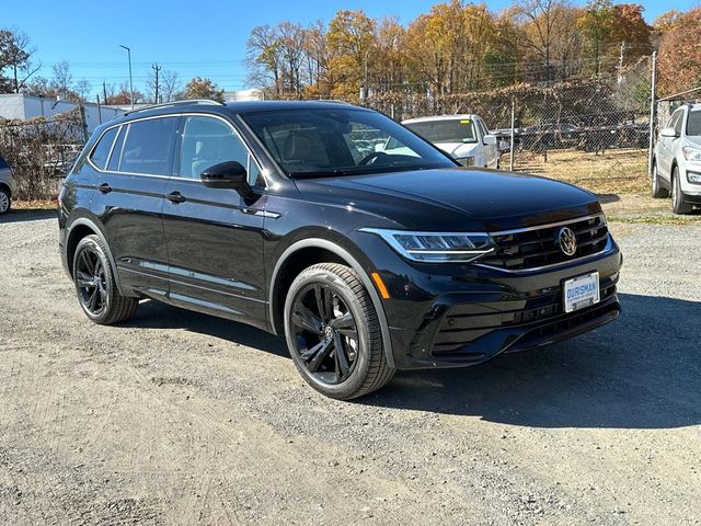 2024 Volkswagen Tiguan SE R-Line Black