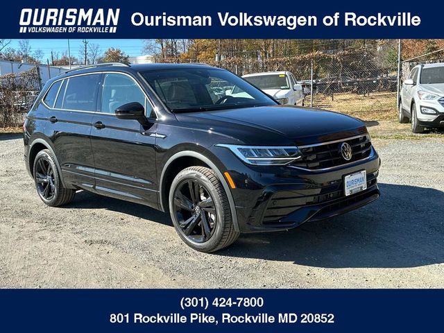 2024 Volkswagen Tiguan SE R-Line Black