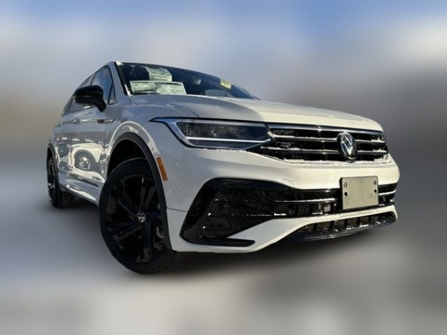 2024 Volkswagen Tiguan SE R-Line Black