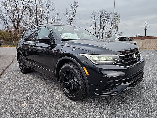 2024 Volkswagen Tiguan SE R-Line Black