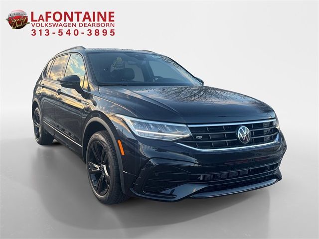 2024 Volkswagen Tiguan SE R-Line Black