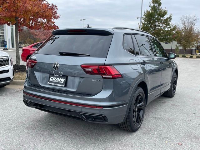 2024 Volkswagen Tiguan SE R-Line Black