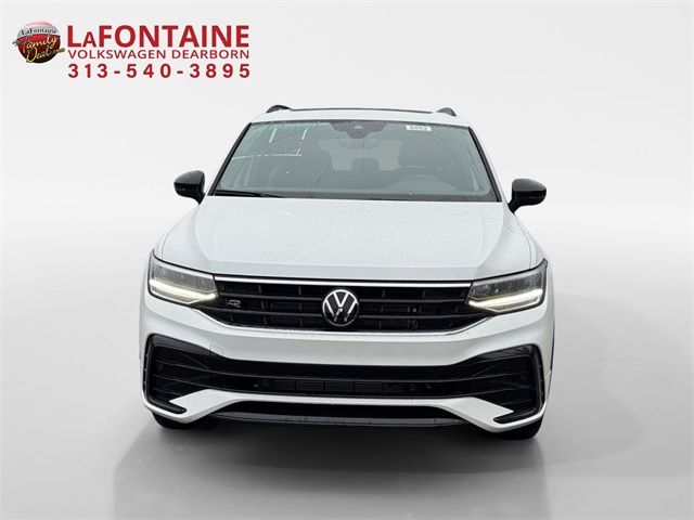 2024 Volkswagen Tiguan SE R-Line Black