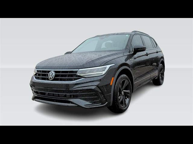 2024 Volkswagen Tiguan SE R-Line Black