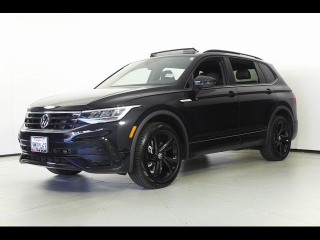 2024 Volkswagen Tiguan SE R-Line Black