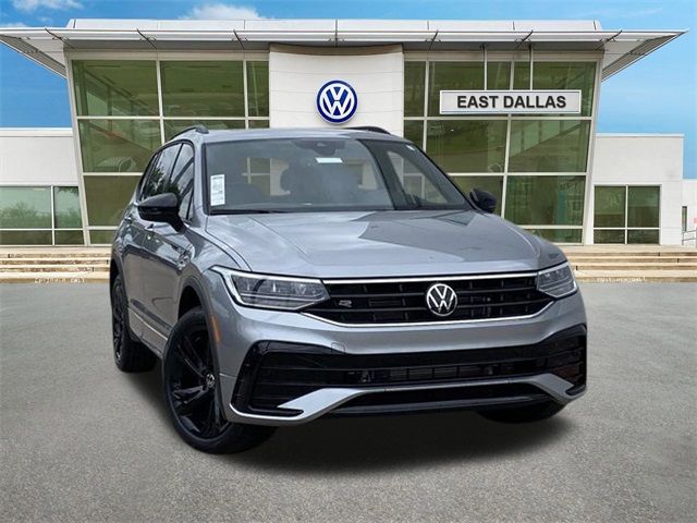 2024 Volkswagen Tiguan SE R-Line Black