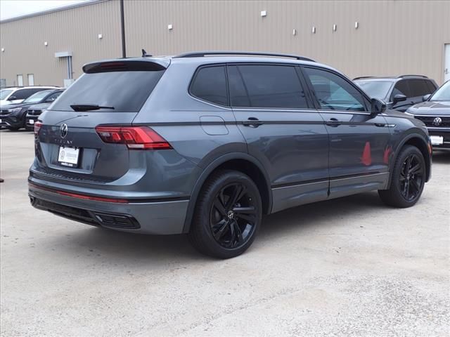 2024 Volkswagen Tiguan SE R-Line Black