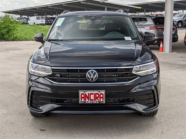 2024 Volkswagen Tiguan SE R-Line Black