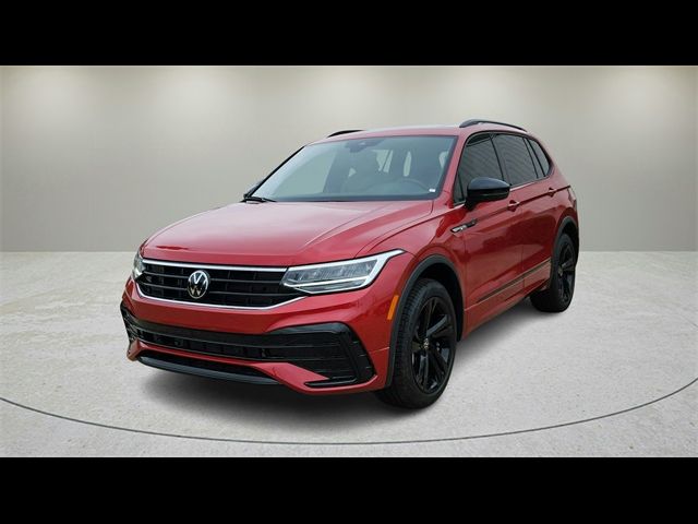 2024 Volkswagen Tiguan SE R-Line Black