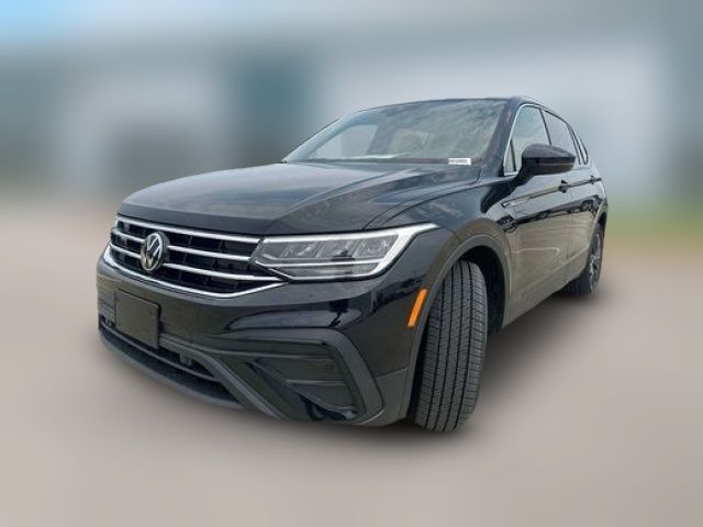 2024 Volkswagen Tiguan SE R-Line Black