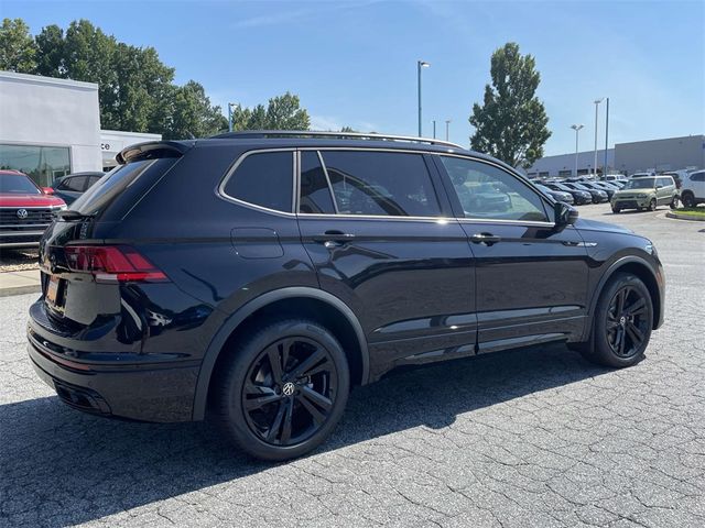 2024 Volkswagen Tiguan SE R-Line Black