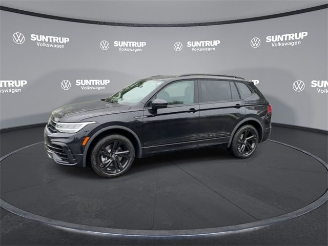 2024 Volkswagen Tiguan SE R-Line Black