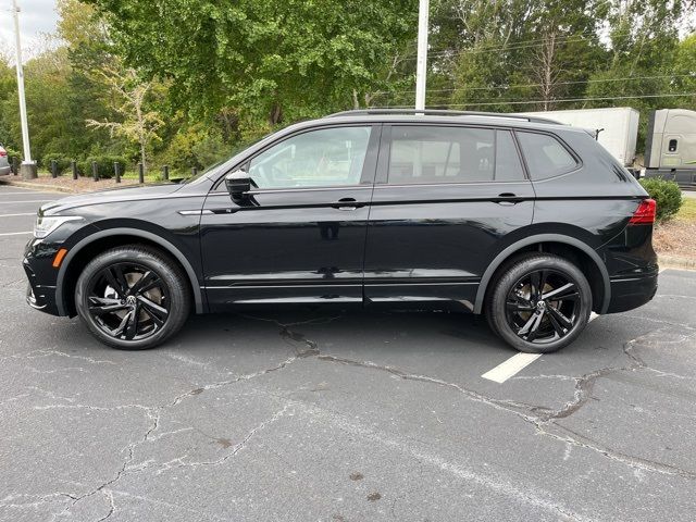 2024 Volkswagen Tiguan SE R-Line Black