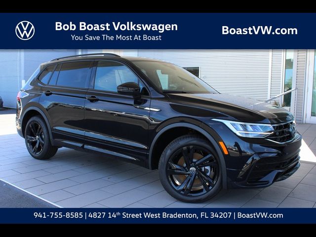 2024 Volkswagen Tiguan/Taos SE R-Line Black