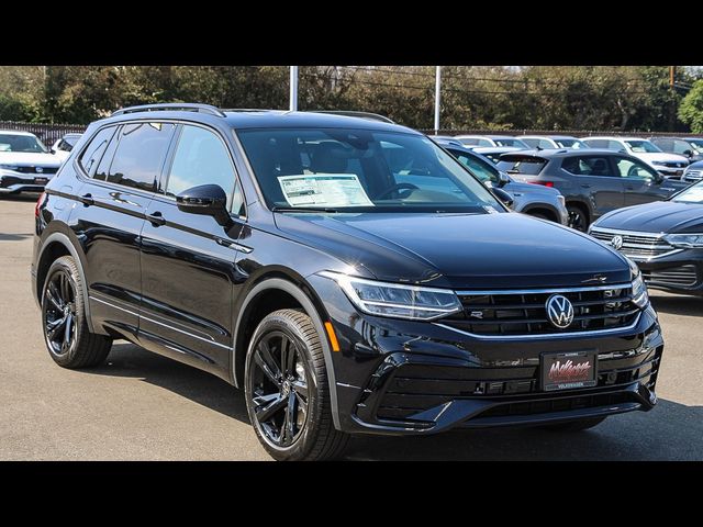 2024 Volkswagen Tiguan/Taos SE R-Line Black