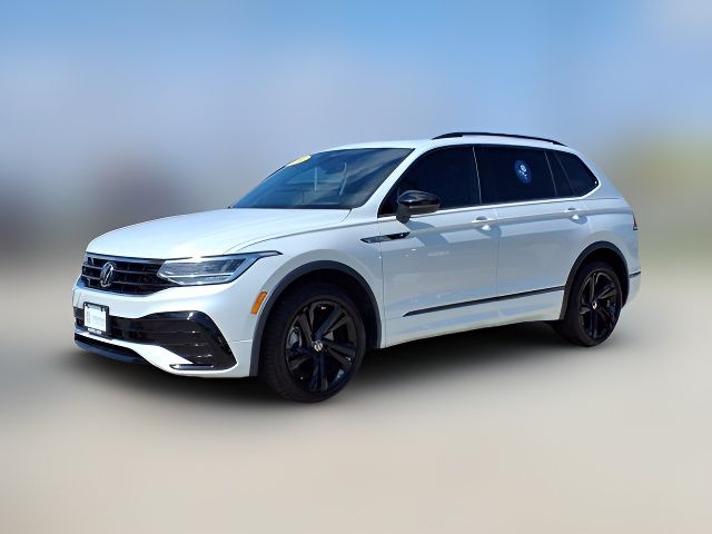 2024 Volkswagen Tiguan/Taos SE R-Line Black